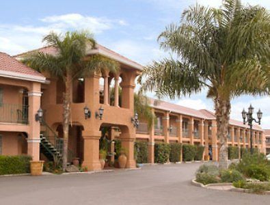 Merced Inn & Suites Ngoại thất bức ảnh