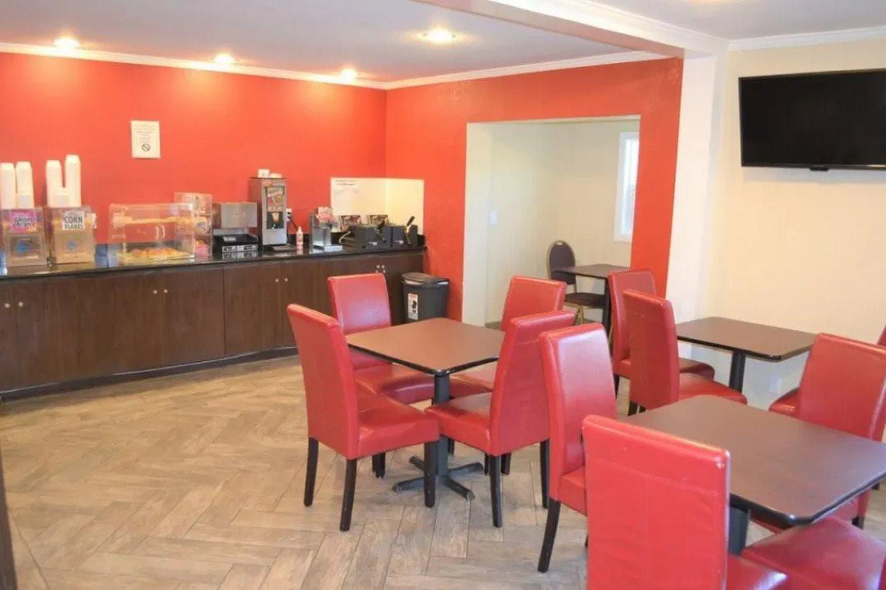Merced Inn & Suites Ngoại thất bức ảnh